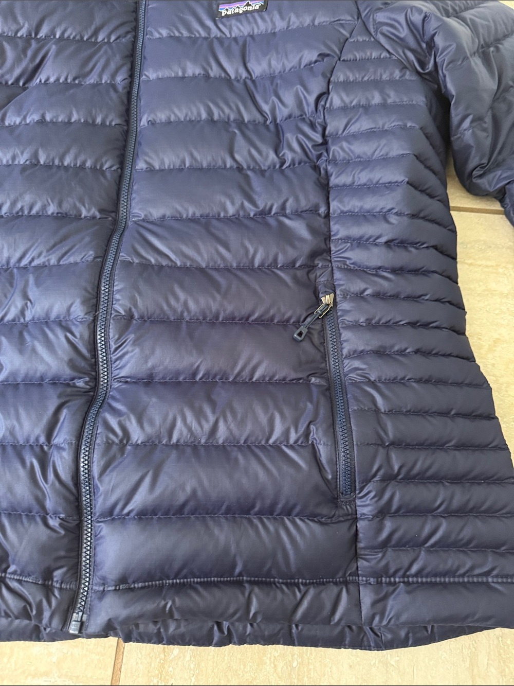 PATAGONIA Women’s Down Sweater Hoody, size XL - Picture 6 of 16